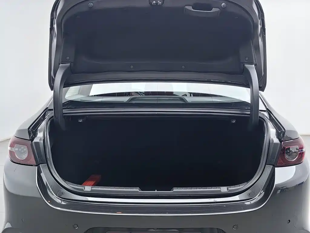Photo 16 - Mazda Mazda 3