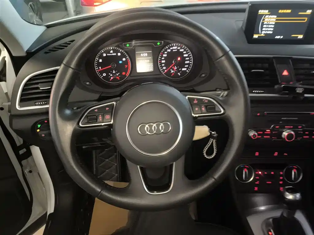 Audi Q3 2018 30th Anniversary Edition 30 TFSI Fashion фото 11