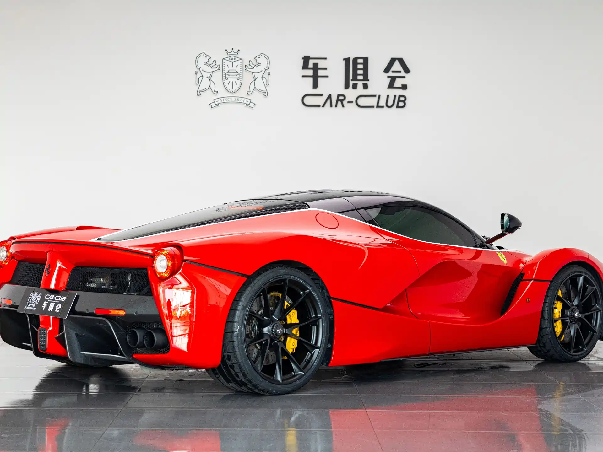 Photo 4 - Ferrari LaFerrari