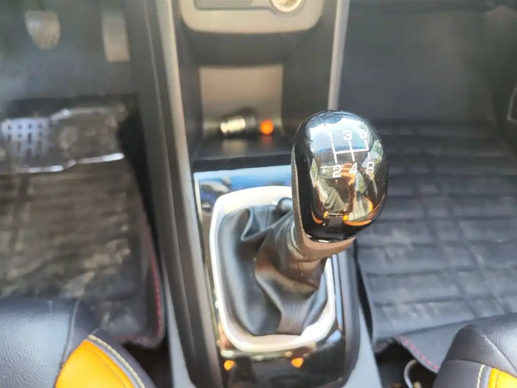 Baojun 310 2017 2016 1.2L Manual Luxury Type