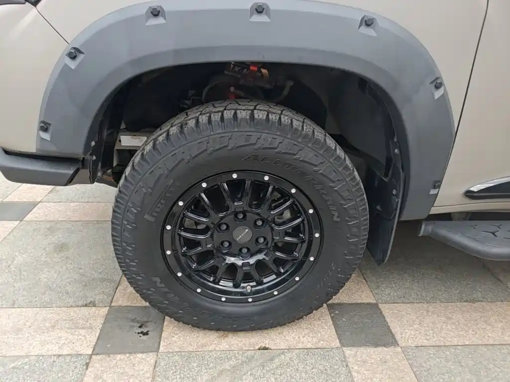 Maxus T90 2023 2022 2.0T Diesel Automatic 4WD SAIC Bull·Demon King Standard Box