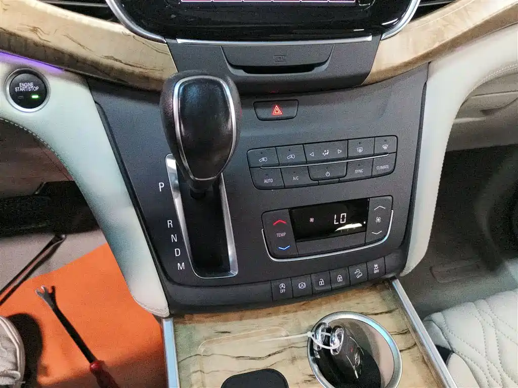 Buick GL8 2017 ES 28T Comfort Type China V фото 10