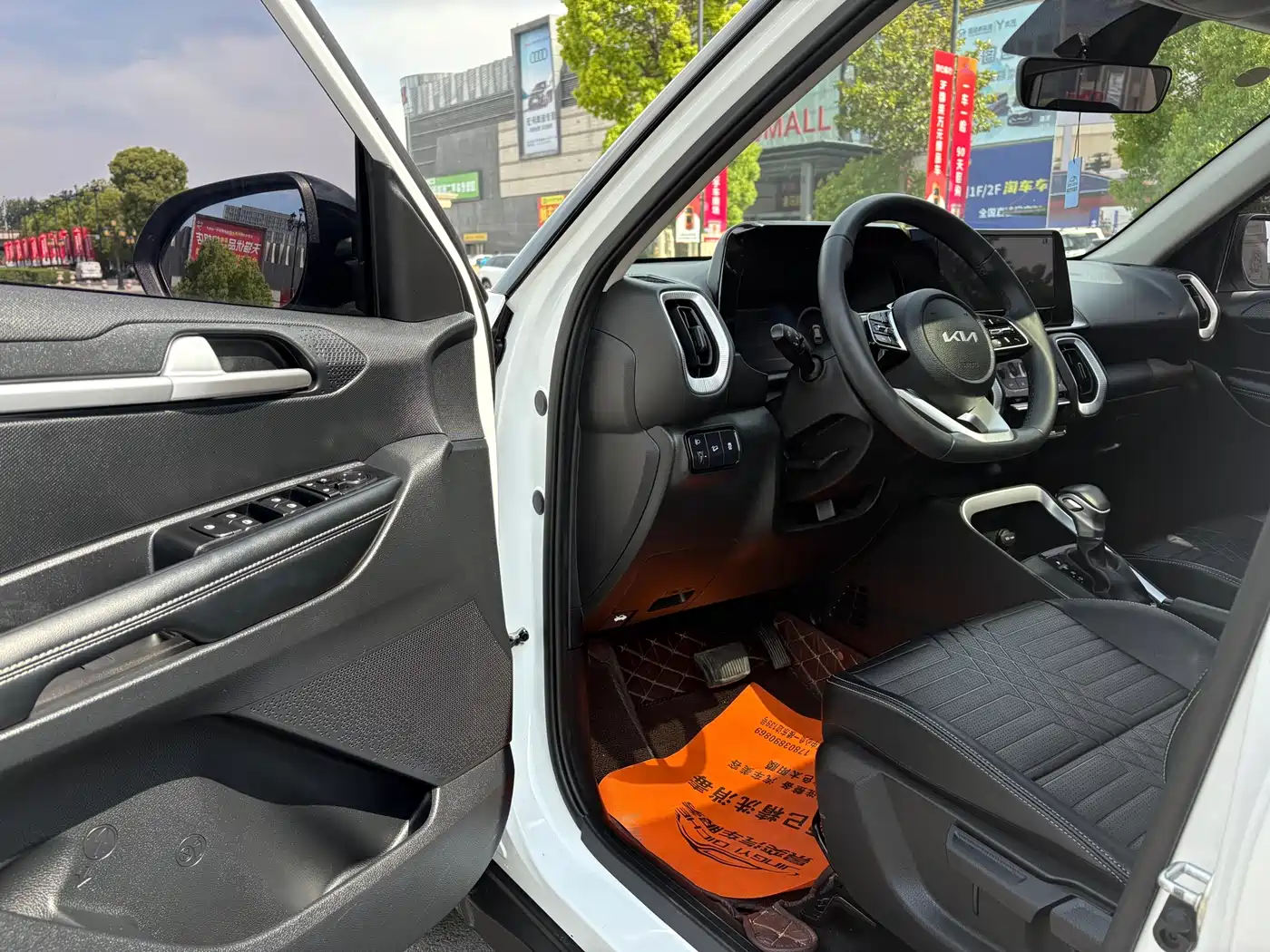 Kia Sonet 2024 1.5L Luxury Smart Edition фото 7