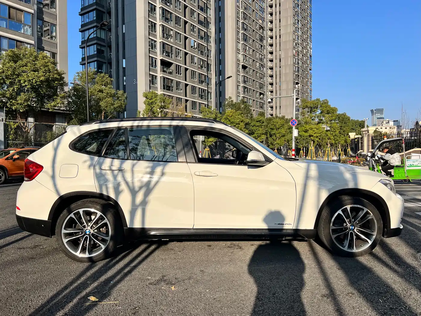 BMW X1 2013 sDrive20i Sport Design Package фото 4