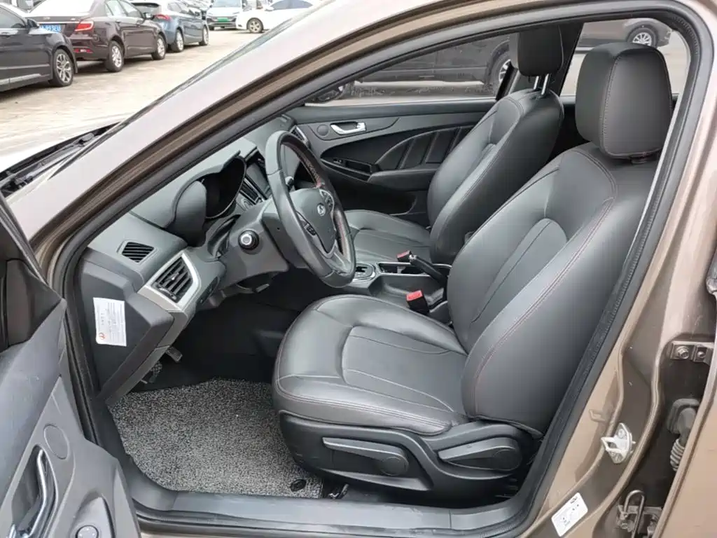 Chery Arrizo 7 2016 2016 1.6L CVT Fashion