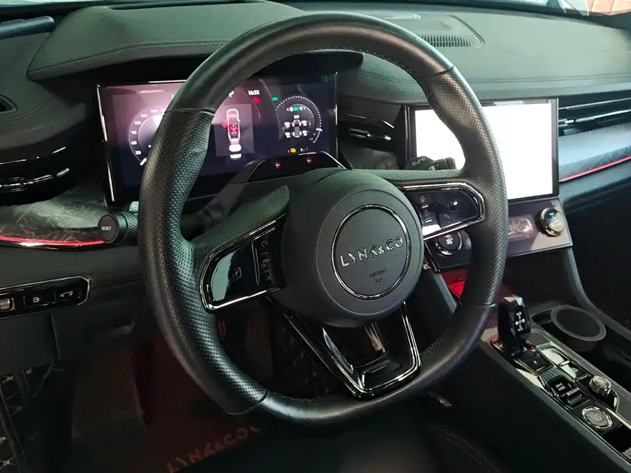 Lynk & Co 09 EM-P 2021 2.0T PHEV Halo 6-seater фото 15