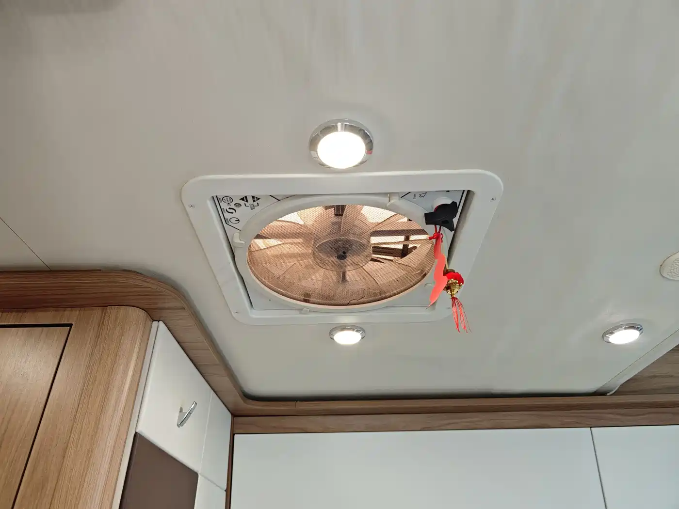 SAIC Maxus V100 RV 2022 Model 2.0T Life Home V100 Mountain Living Edition Rear Expansion фото 22