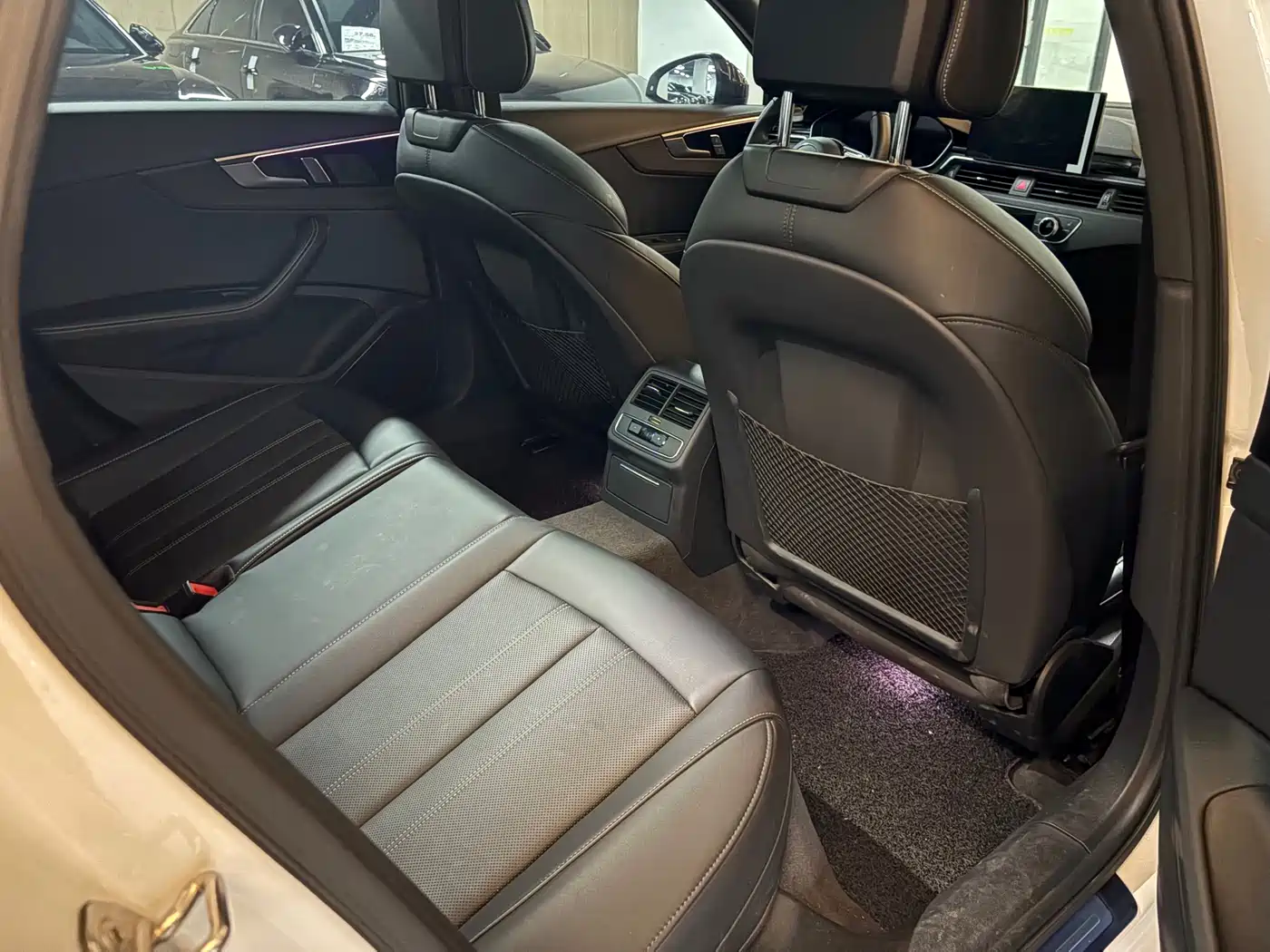 Audi A4L 2024 40 TFSI Luxury Dynamic фото 11