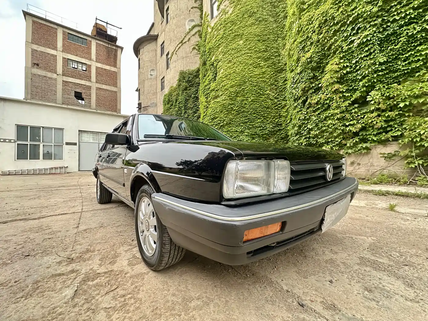 Volkswagen Santana Classic фото 3