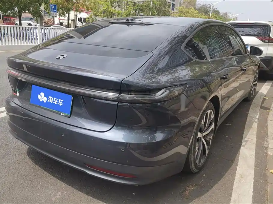 NIO NIO ET7