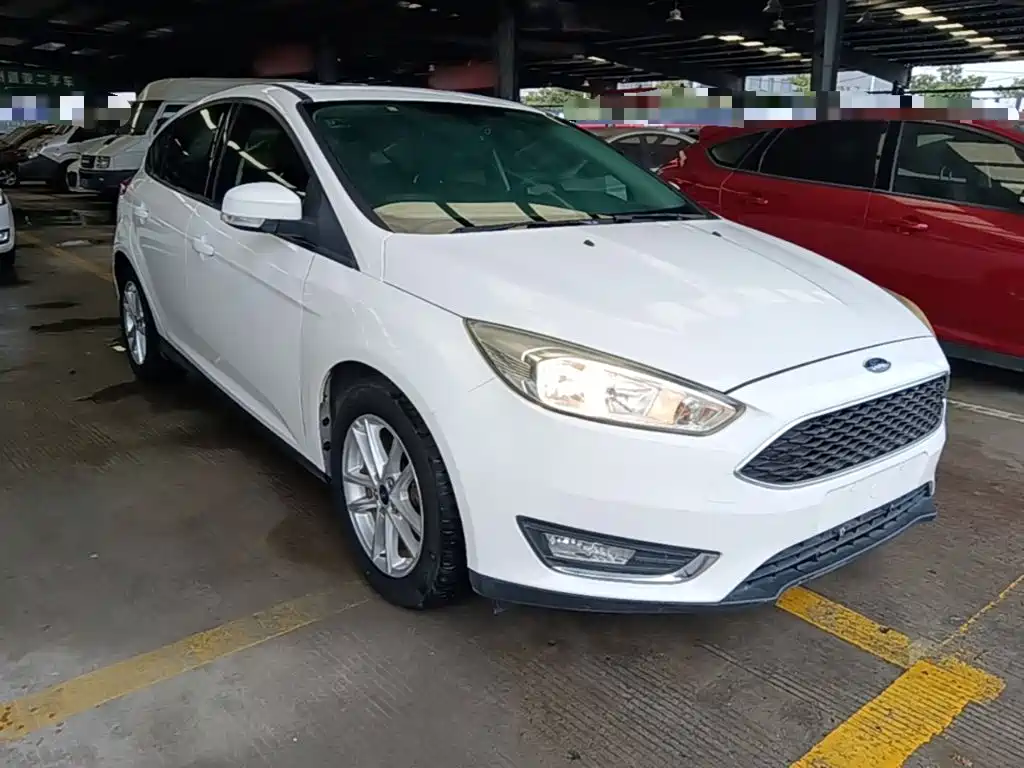 Фото 4 - Ford Focus