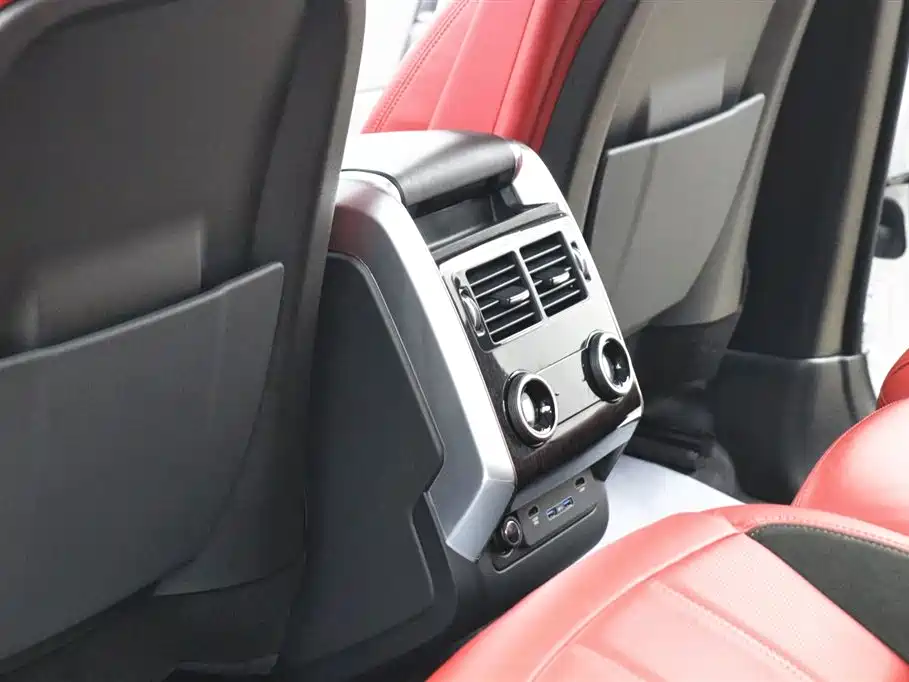 Land Rover Range Rover Sport 2021 3.0 L6 Gloss Black Edition фото 21