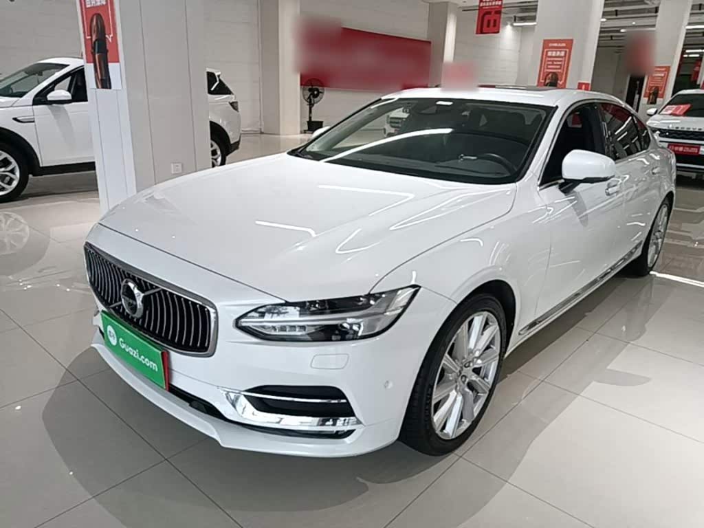 Volvo S90