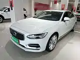 Фото 1 - Volvo S90