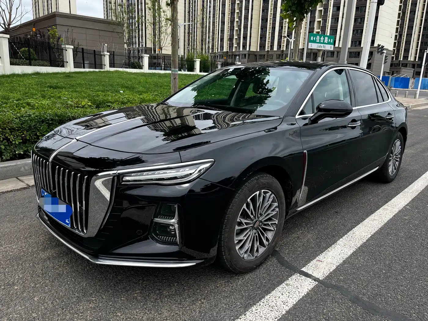 Hongqi H5 2023 1.5T DCT Smart Connect Flag Rhythm