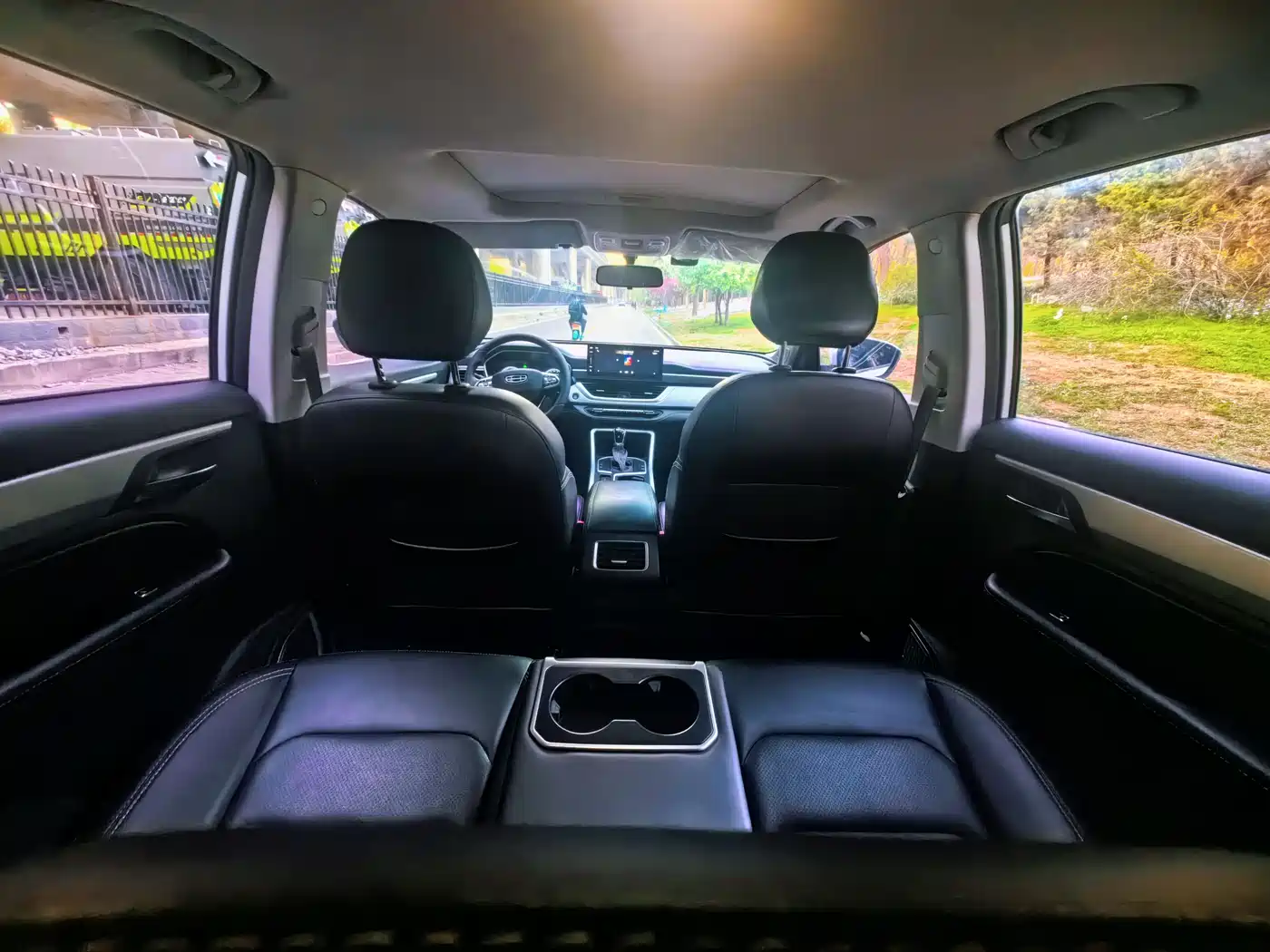 GEELY AUTOMOBILE VISION X6