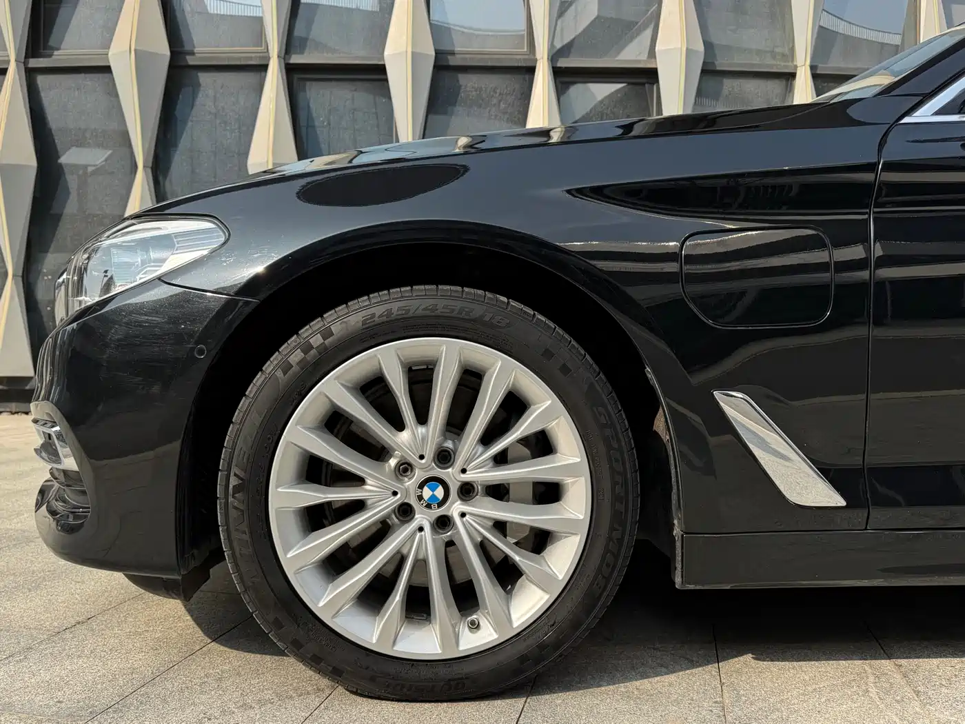 BMW 5 Series New Energy 2020 530Le Range Upgrade Luxury Package фото 4