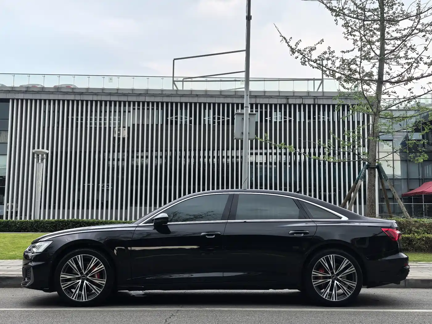 Audi A6L 2022 45 TFSI quattro Premium Dynamic фото 4