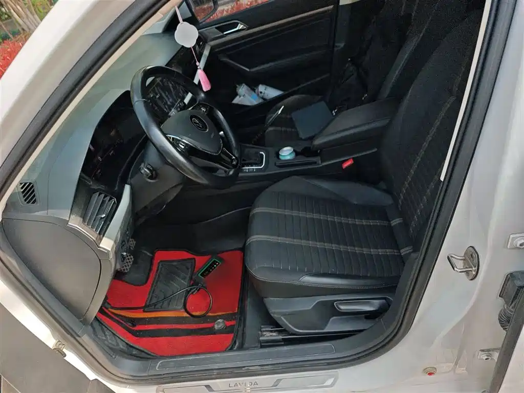 Volkswagen Lavida 2022 1.5L Auto Vision Edition фото 8