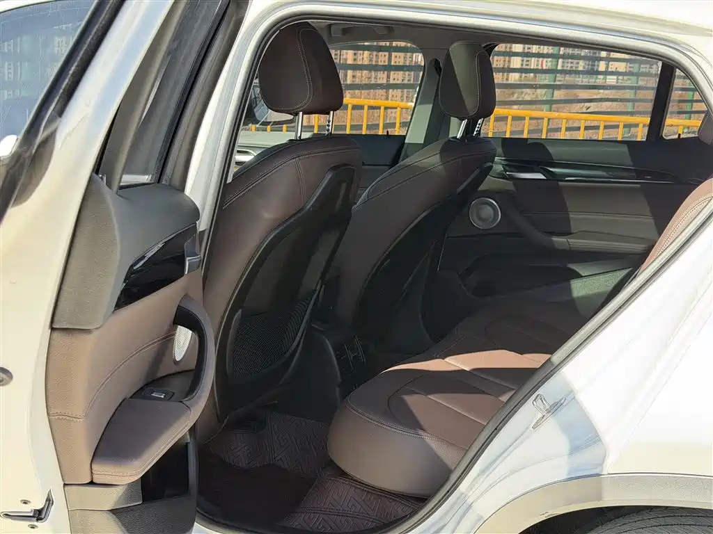 BMW X2 2023 sDrive25i M Off-Road Package фото 8