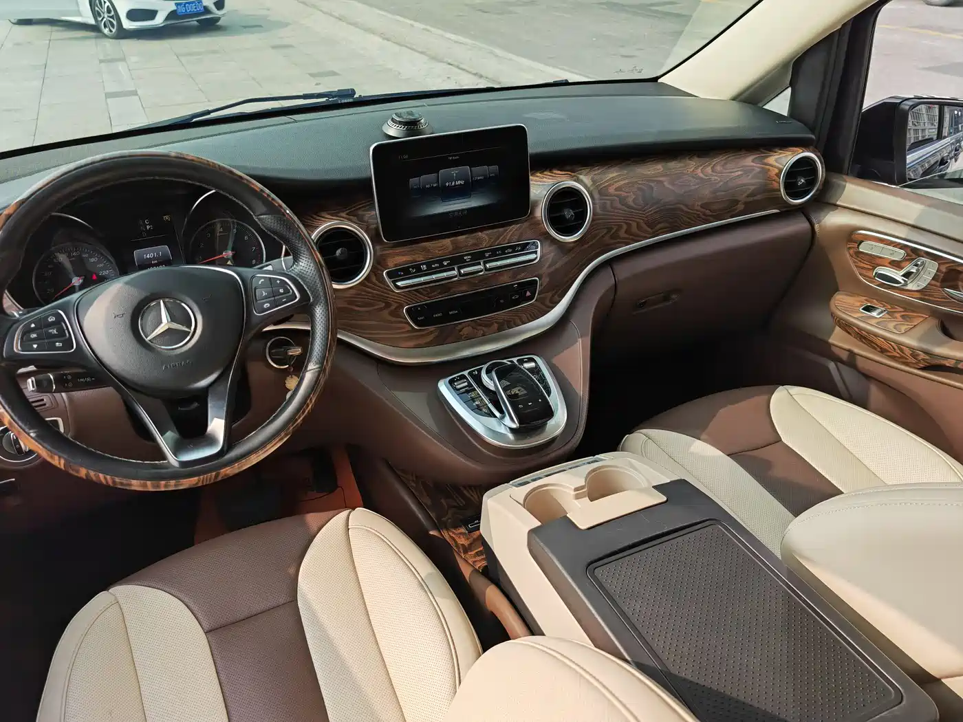 Mercedes-Benz V-Class 2018 V 260 Navigator Edition China VI фото 10