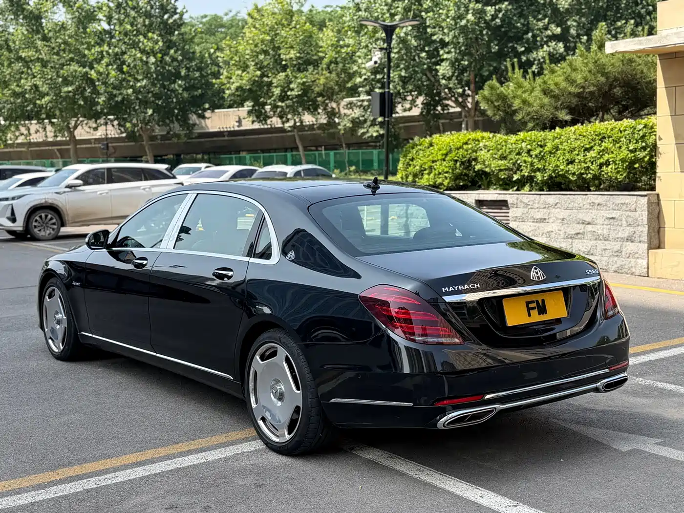 Mercedes-Benz Maybach S-Class 2015 S 400 4MATIC фото 14