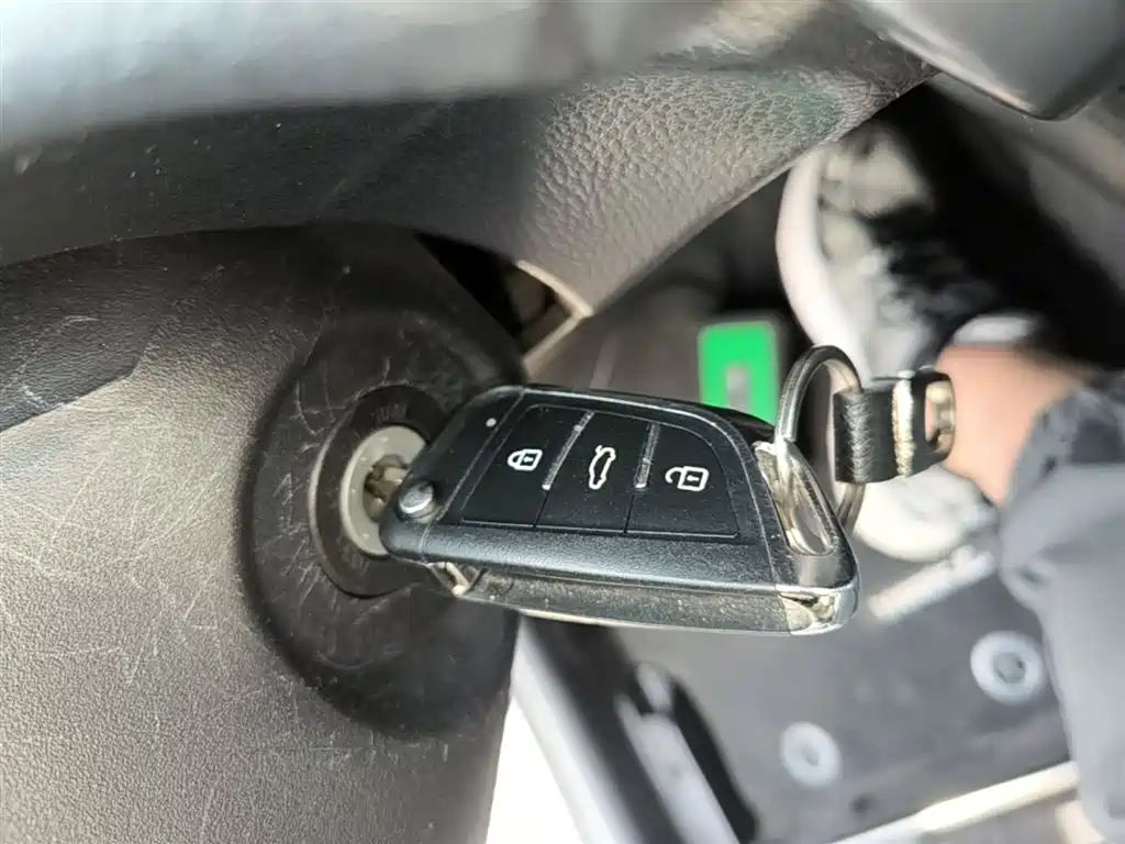Toyota YARiS L Zhi Xuan 2020 Zhi Xuan X 1.5L CVT Leading фото 9