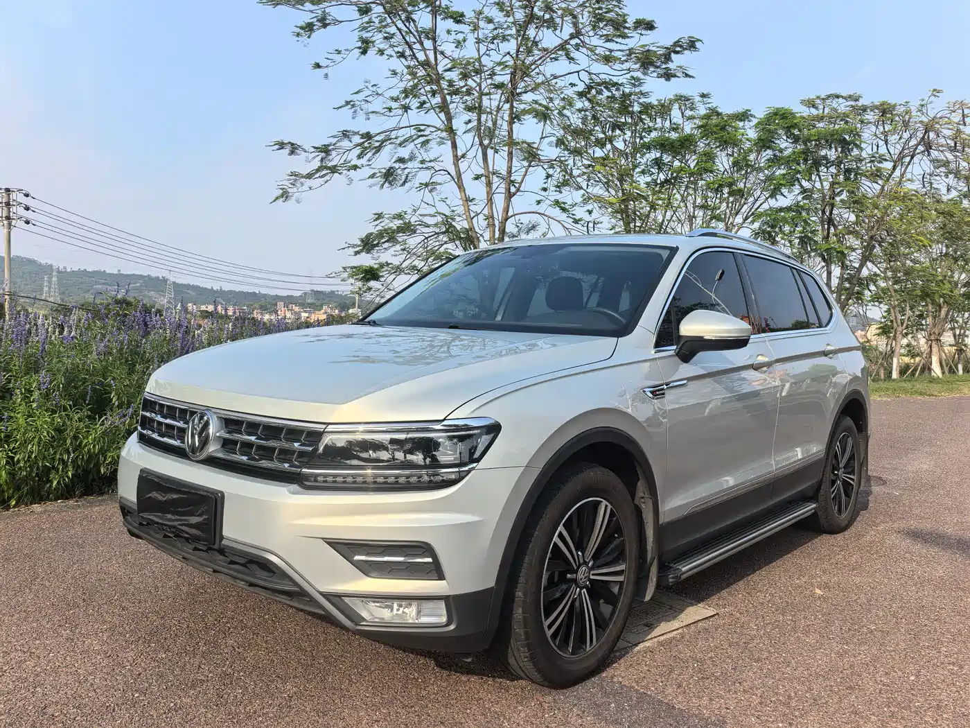 Volkswagen Tiguan L 2017 380TSI Automatic 4WD Luxury Edition фото 3