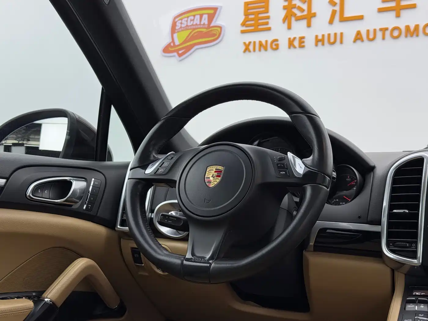 Porsche Cayenne 2014 Cayenne Platinum Edition 3.0T фото 9