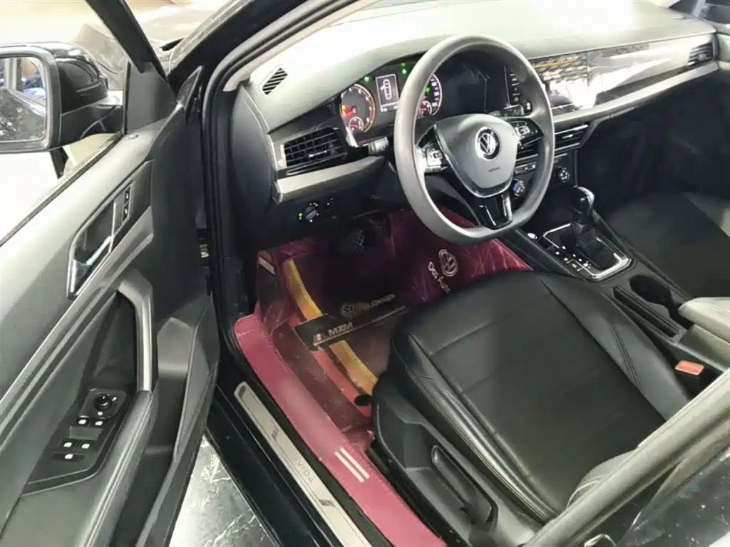 Volkswagen Lavida 2019 1.5L Automatic Comfort Edition China VI фото 16