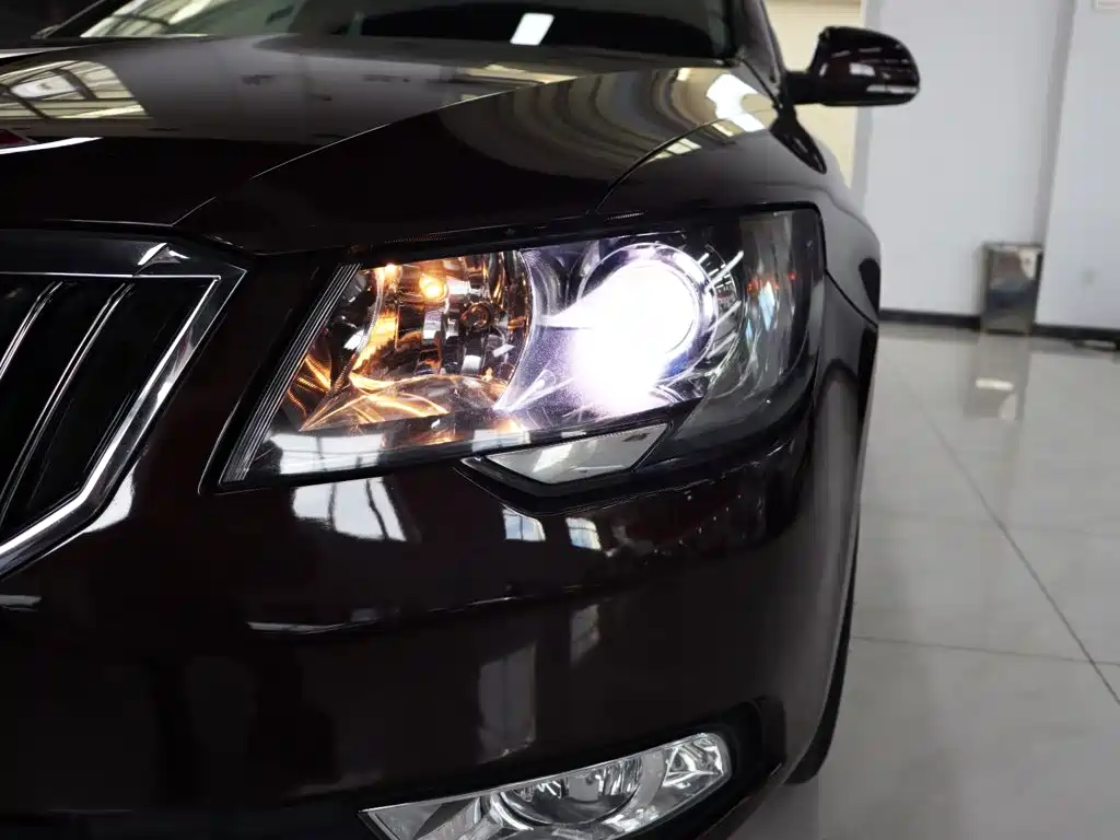 Škoda Superb 2014 2013 1.8TSI Automatic Elite Edition
