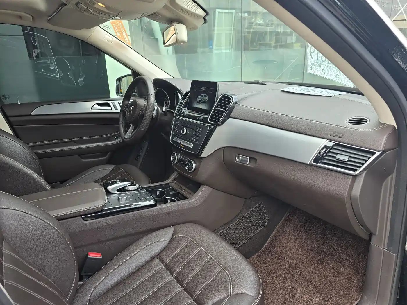 Mercedes-Benz GLS 2018 Facelift GLS 320 4MATIC фото 17