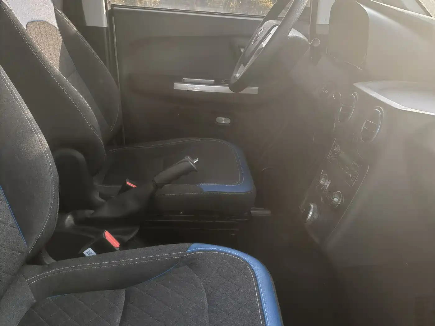 FOTON A LOT OF MONEY