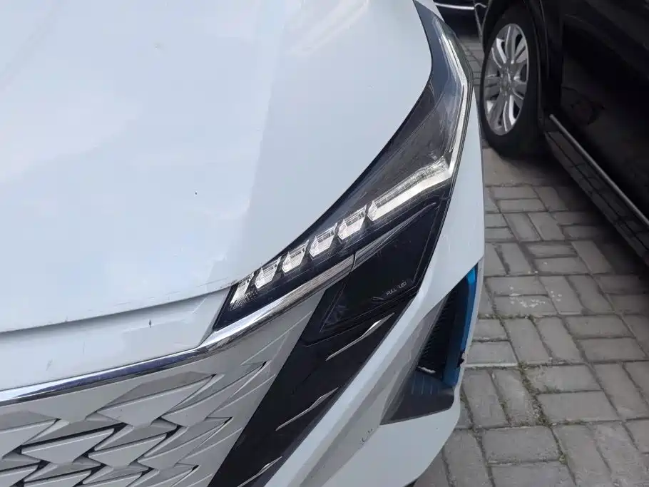 Changan Oshan Z6 EV 2023 2023 Smart Electric iDD 150KM Flagship PLUS