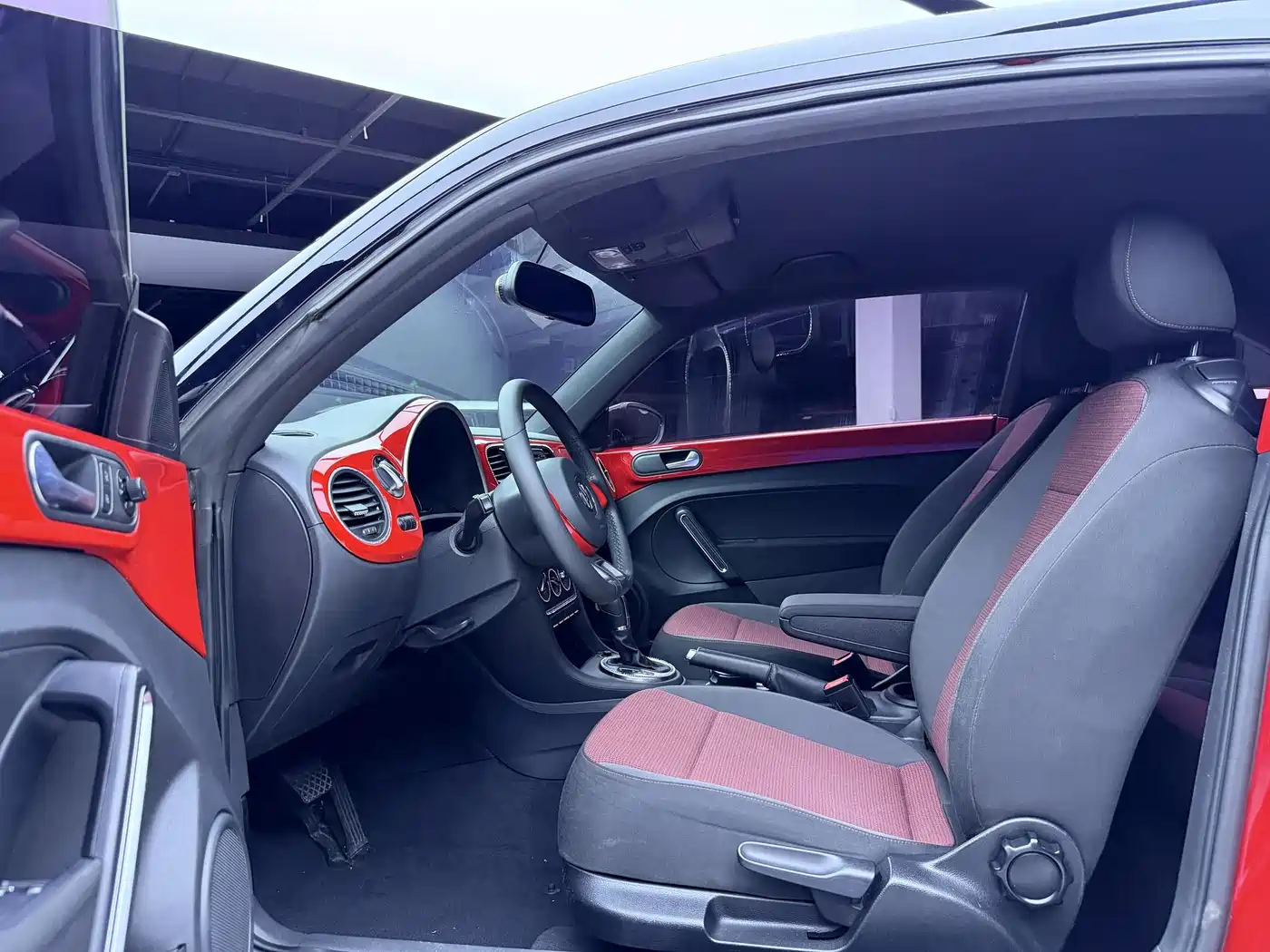 Volkswagen Beetle 2014 1.4TSI Fashion Edition фото 15