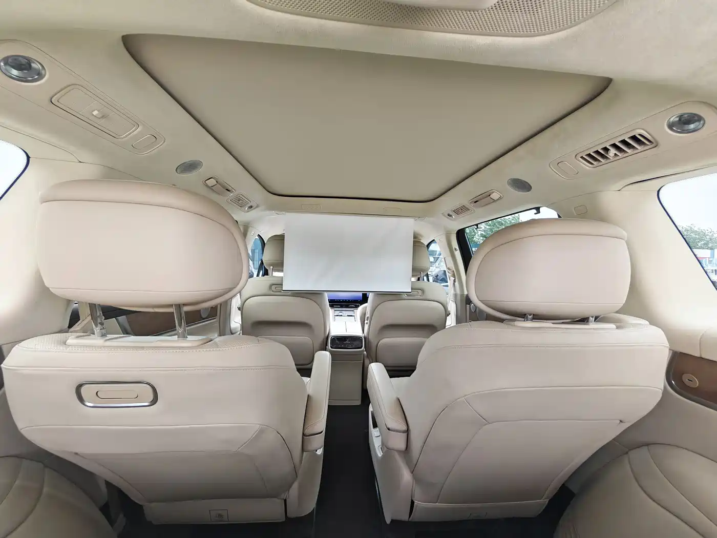 AITO Wenjie AITO M9 2024 Range Extender Ultra 52kWh 6-seater фото 9