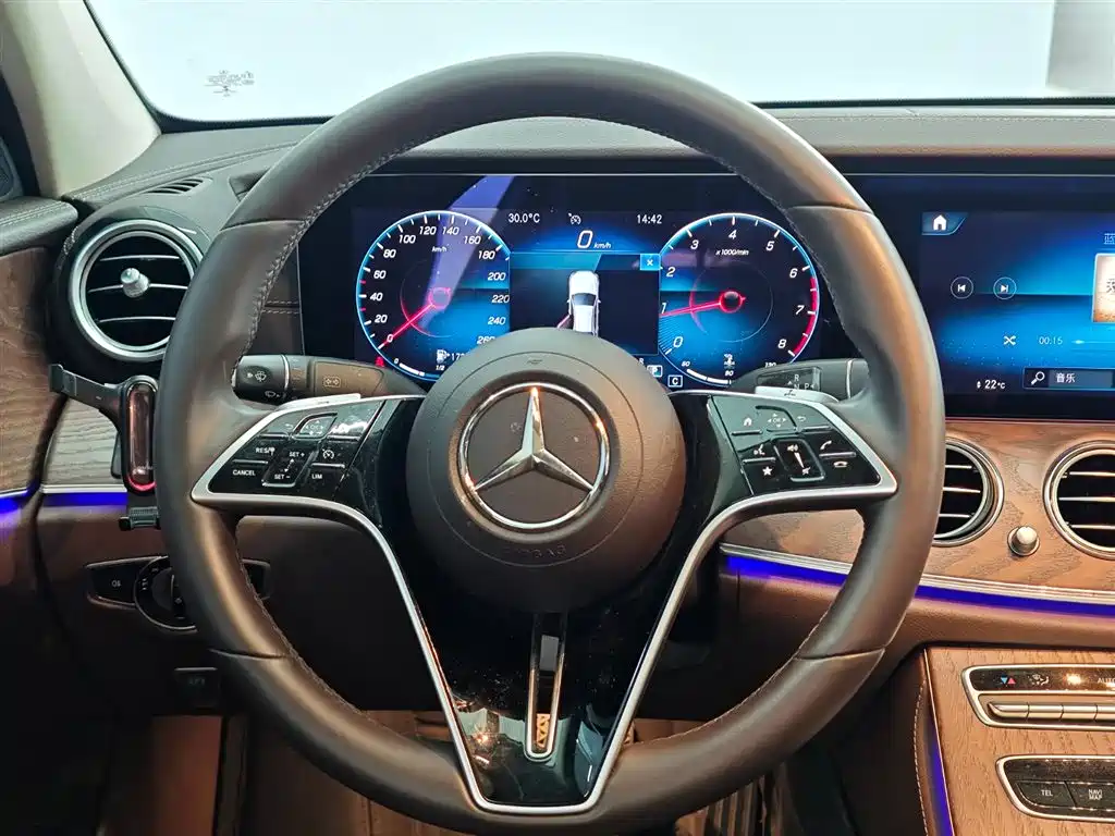 Mercedes-Benz E-Class 2021 Facelift E 300 L Luxury фото 9