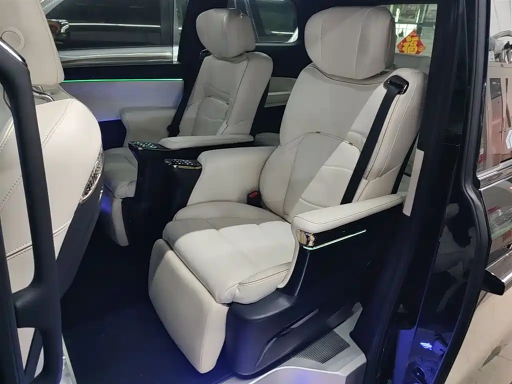 GAC Trumpchi Trumpchi M8 2023 Master Series Dual Hybrid Flagship Edition фото 17