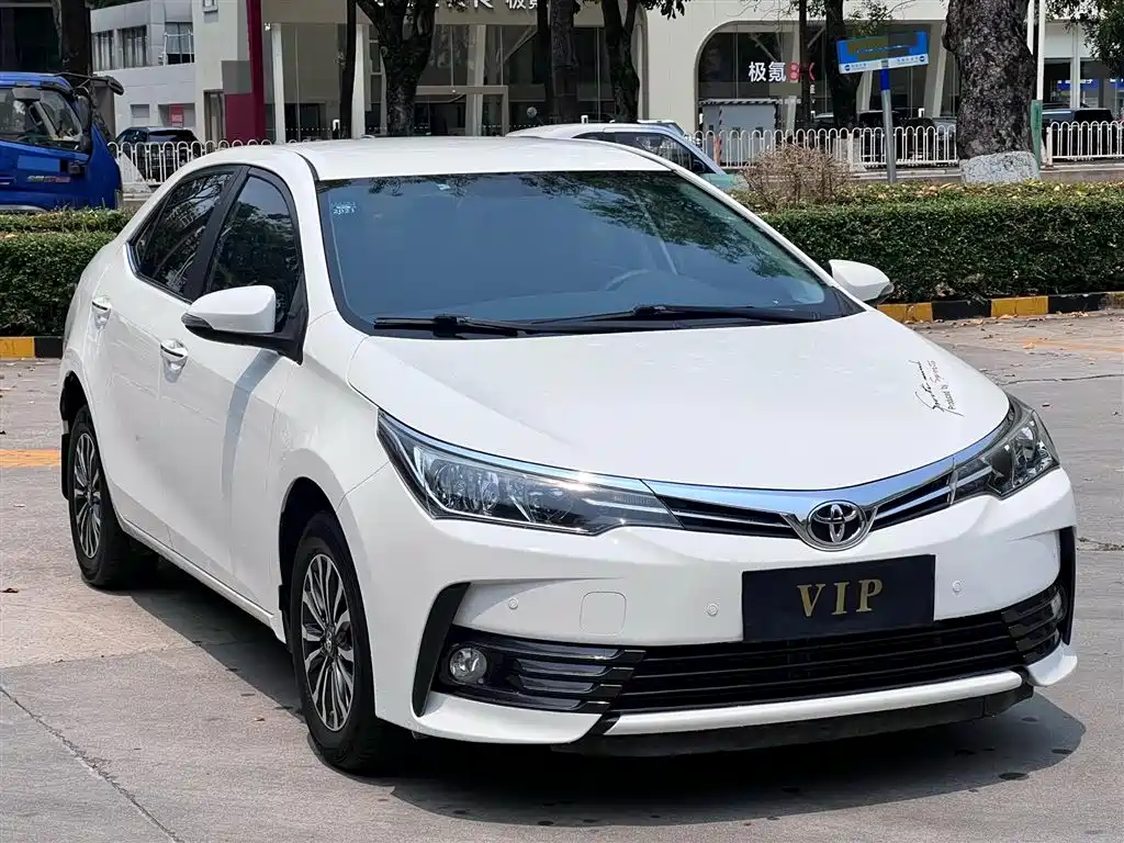 Toyota Corolla 2018 1.2T S-CVT GL Smart Edition фото 2