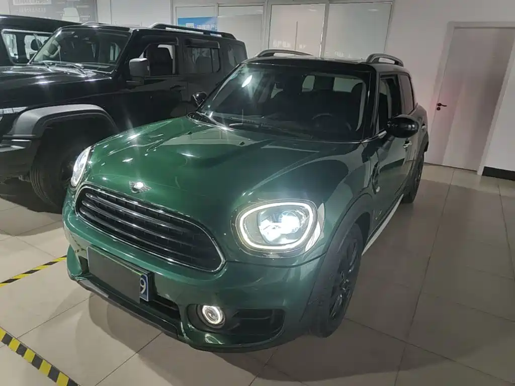 MINI COUNTRYMAN 2019 1.5T COOPER ALL4 Artist Weekend Travel