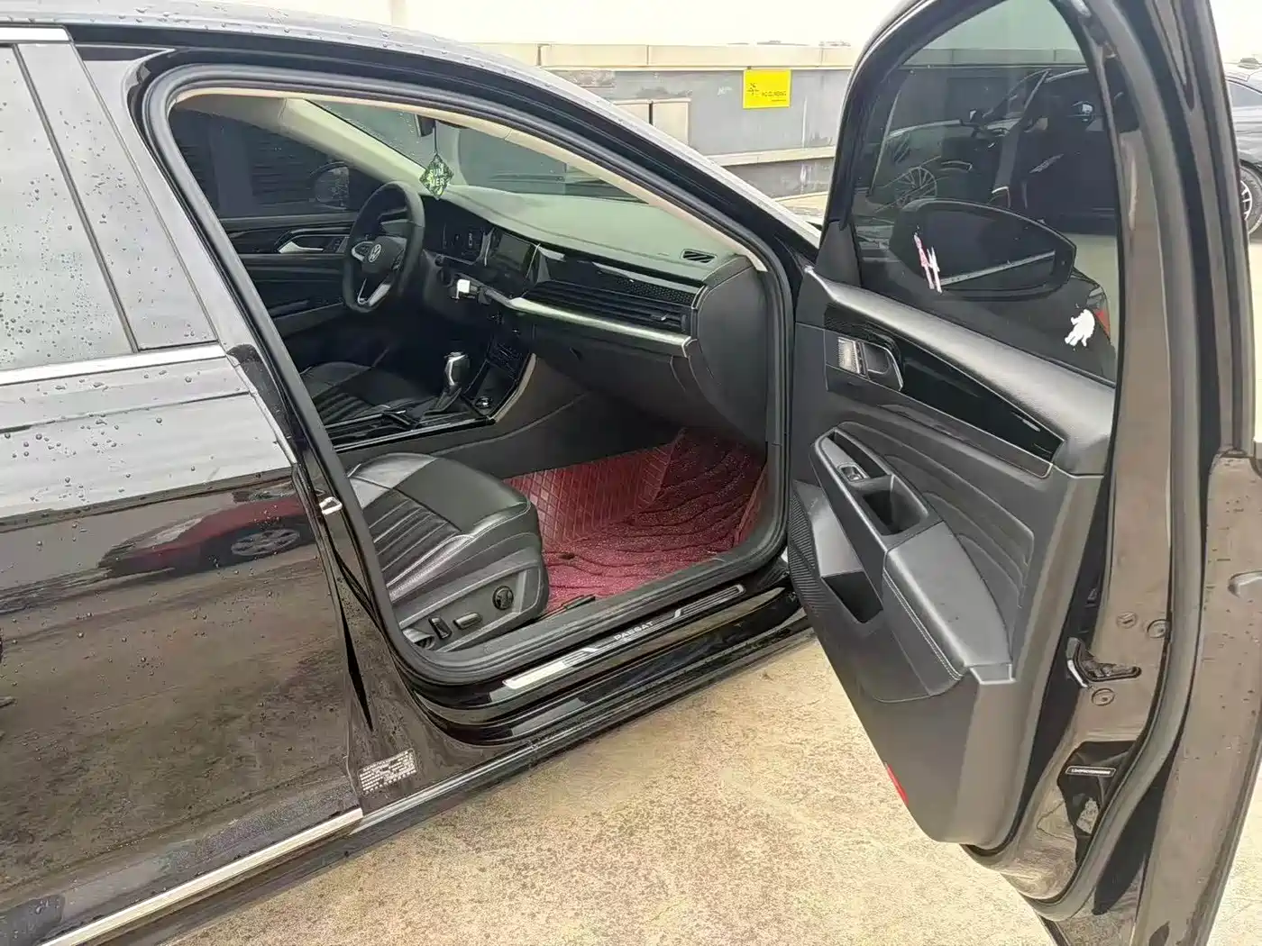 Volkswagen Passat 2023 330TSI Starlight Luxury Edition фото 5