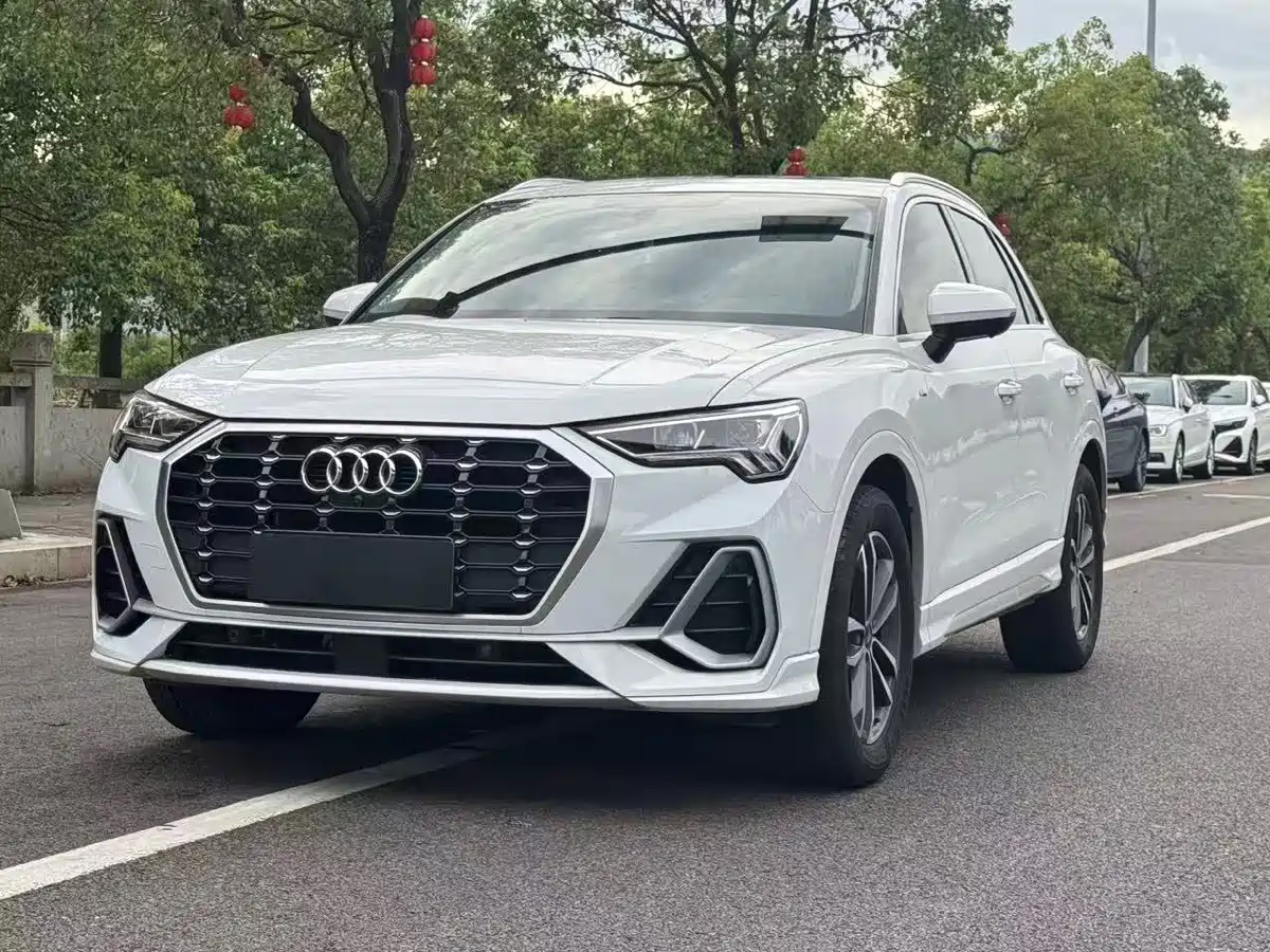 Фото 1 - Audi Q3