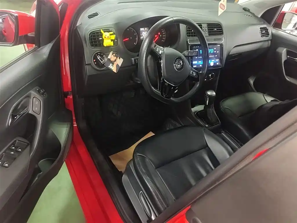 Volkswagen Polo 2016 1.4L Automatic Trend фото 20