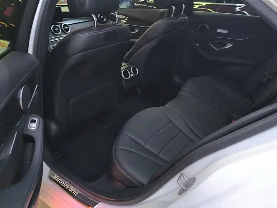 Mercedes-Benz C-Class 2017 Facelift C 200 L Sport Edition фото 11