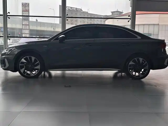 Audi A3 2023 A3L Limousine 35 TFSI Fashion Sport — фото 4