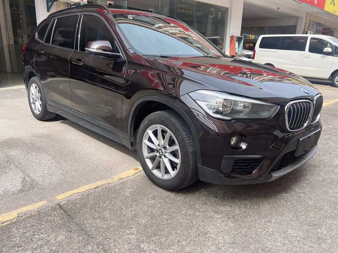 BMW X1 2018 sDrive18Li Fashion Model фото 2