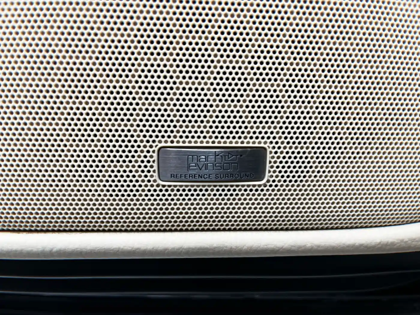 Фото 20 - Lexus LS