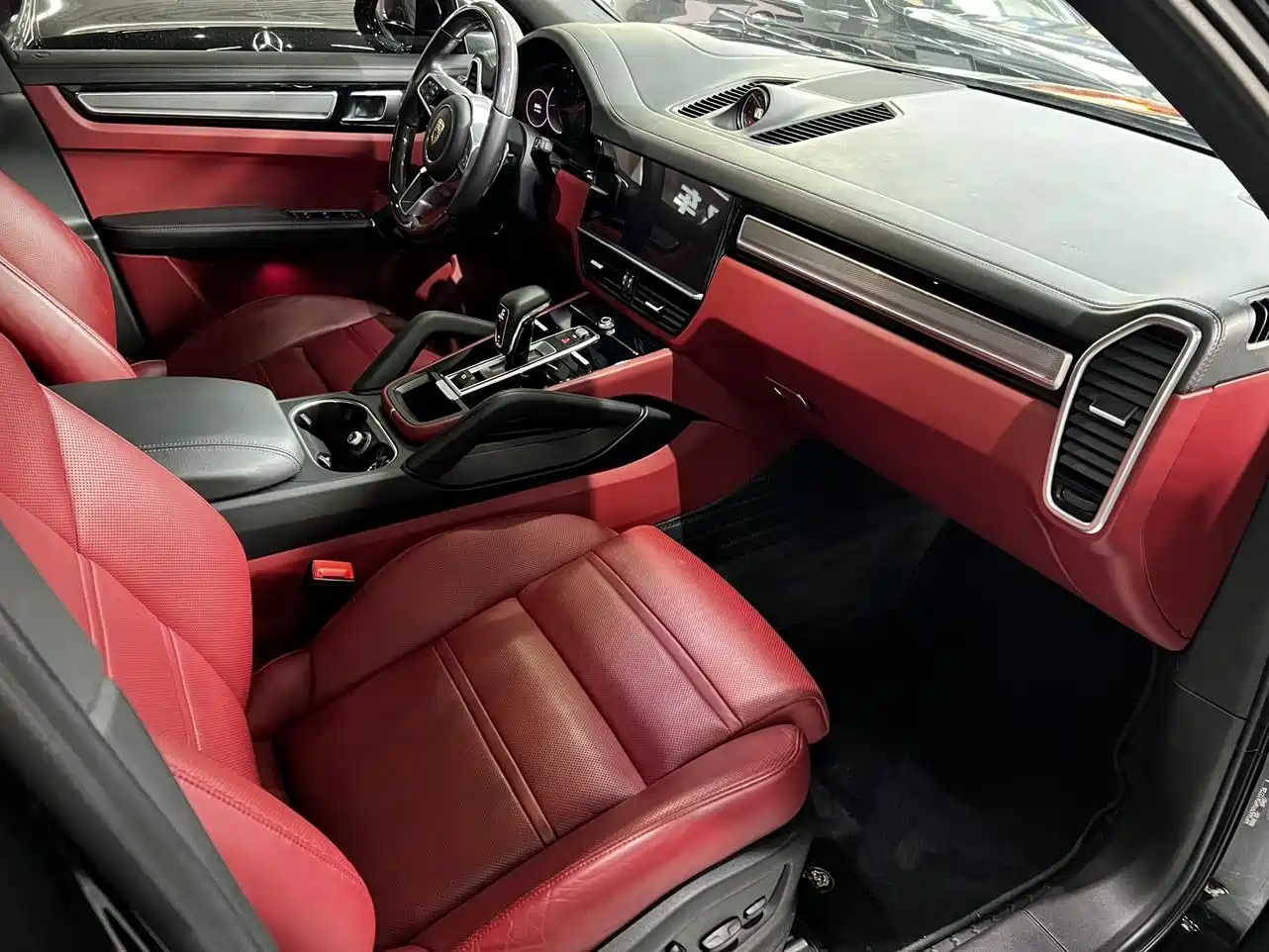 Porsche Cayenne 2023 Cayenne 3.0T Platinum Edition фото 15