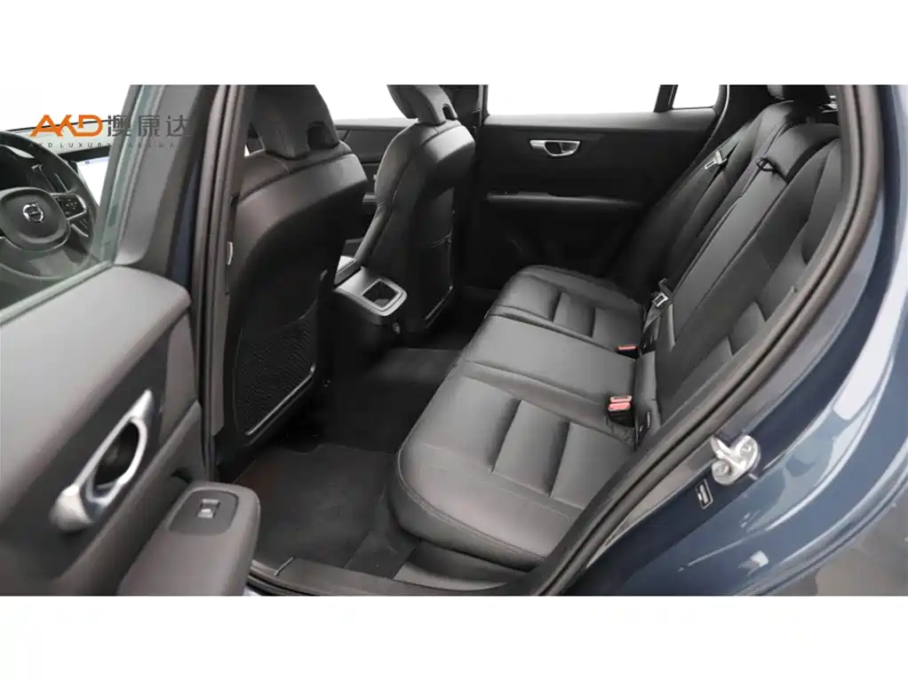 Volvo V60 2024 B5 Smart Premium Luxury Edition фото 7