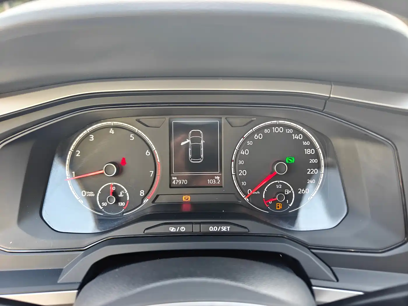 Volkswagen Polo 2019 Plus 1.5L Automatic Panorama Enjoyment Edition фото 15